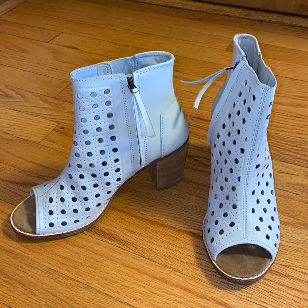 TOMS Majorca Peep Heels